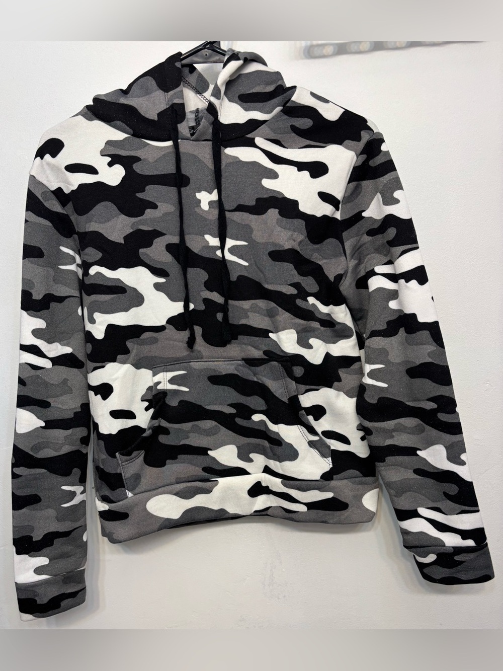 Splash Black, White, & Gray Camo Pullover Hoodie Womens Size Small NWOT